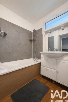 Maison - 85 m² - 5 pièces