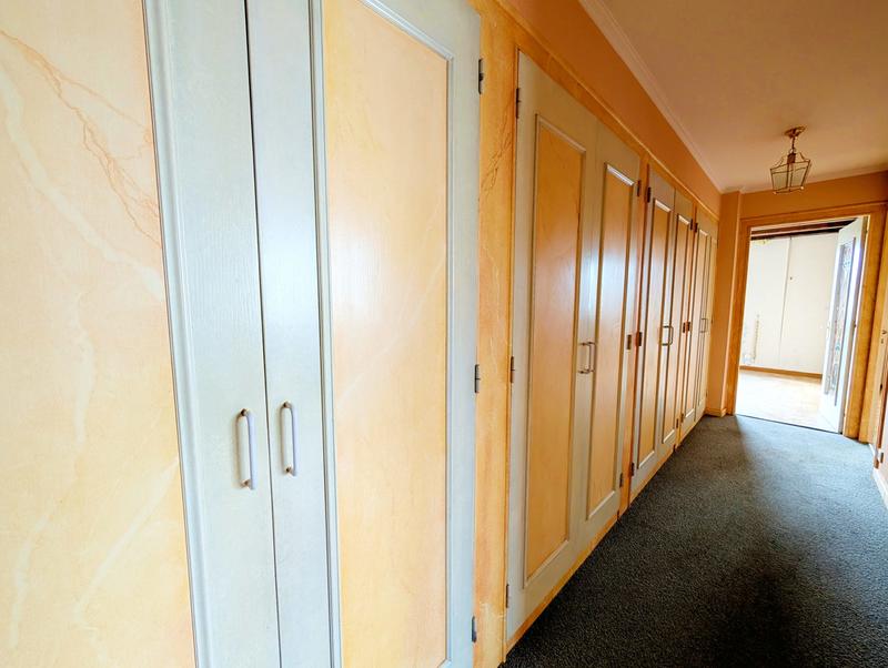 Appartement - 105 m² - 4 pièces