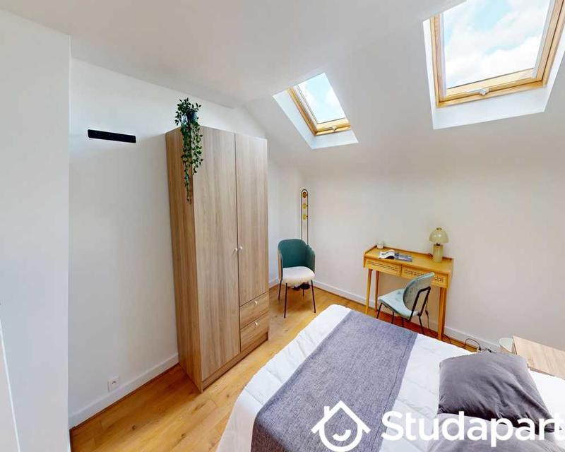 Chambre - 160 m² - 1 pièce