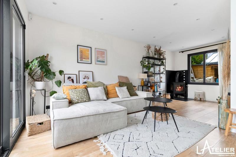 Maison - 85 m² - 5 pièces