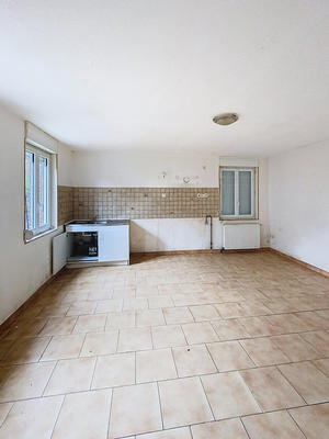 Maison - 99 m² - 5 pièces