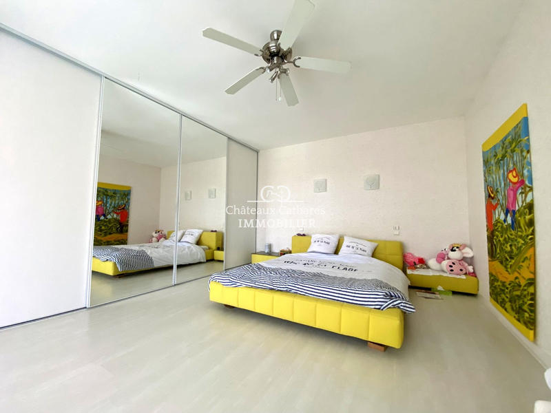 Maison - 350 m² - 10 pièces