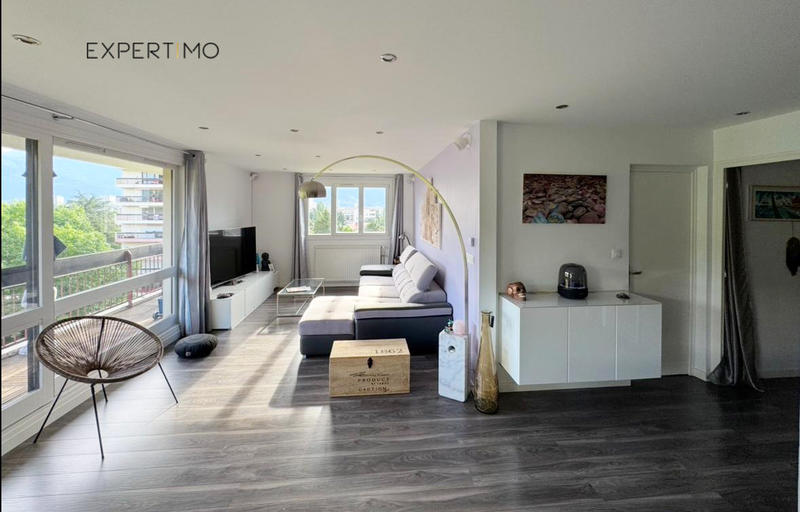 Appartement - 83 m² - 4 pièces