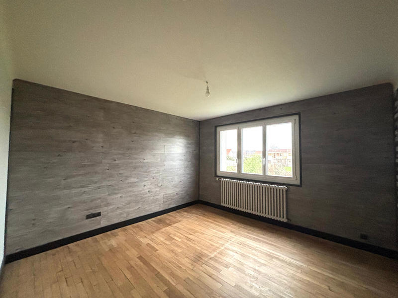 Maison - 180 m² - 6 pièces