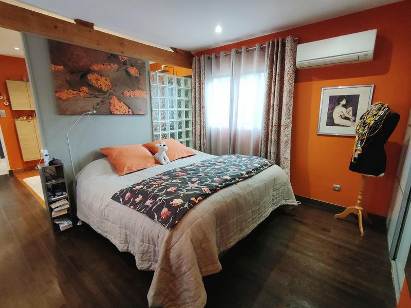 Maison traditionnelle - 187 m² - 6 pièces