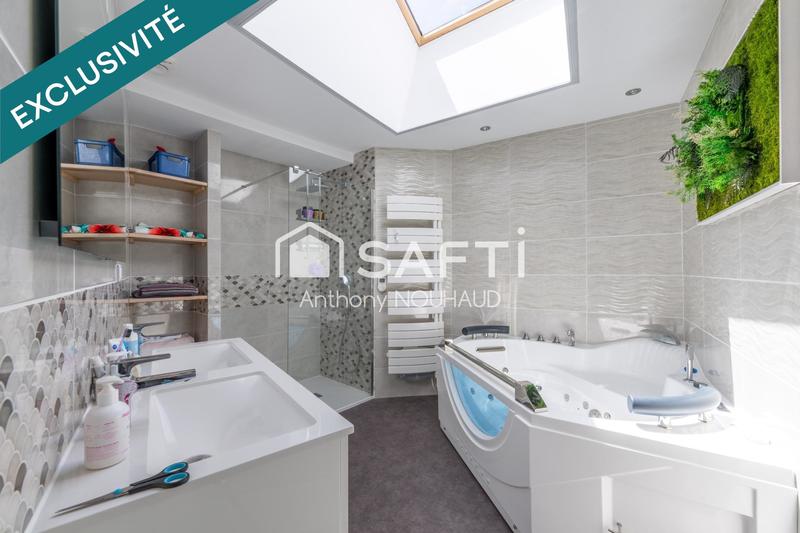 Maison - 228 m² - 6 pièces