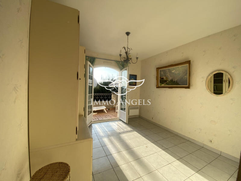 Maison - 213 m² - 7 pièces