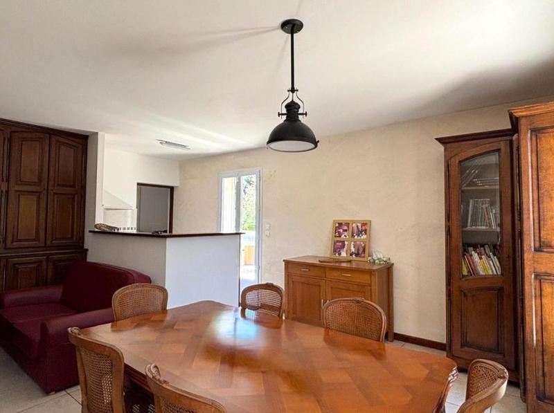 Maison - 290 m² - 8 pièces