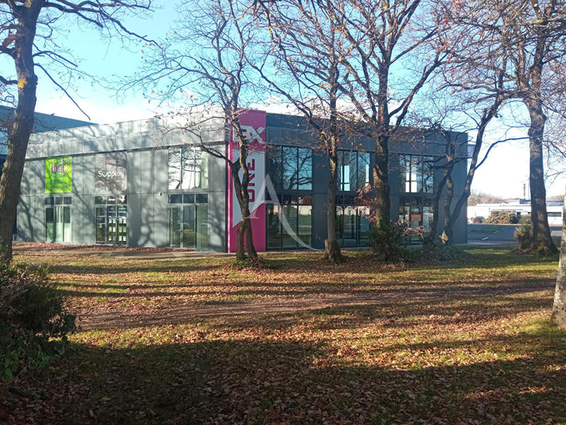 Local commercial - 255 m²