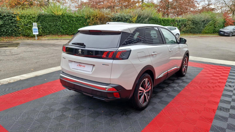 Peugeot 3008 Hybrid 225 E-Eat8 Allure