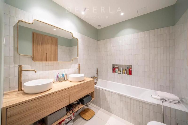 Appartement - 117 m² - 4 pièces