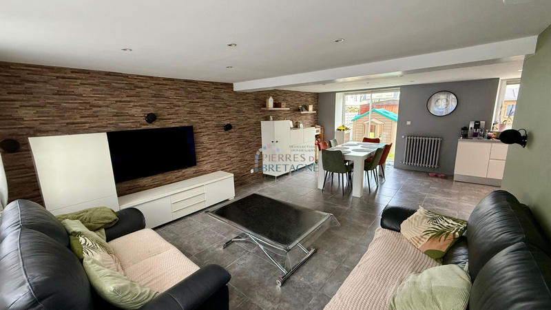 Maison - 136 m² - 7 pièces