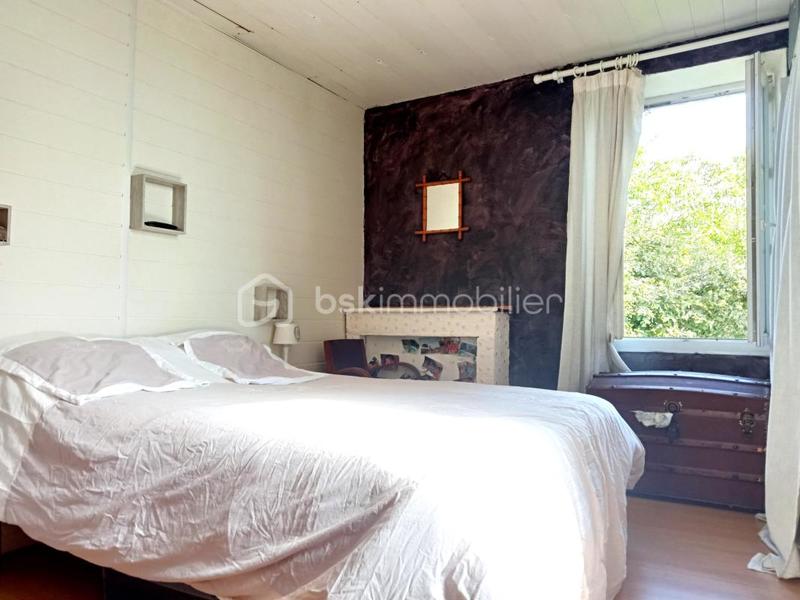 Maison en pierre - 189 m² - 8 pièces