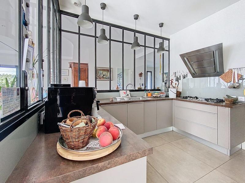 Maison contemporaine - 204 m² - 5 pièces