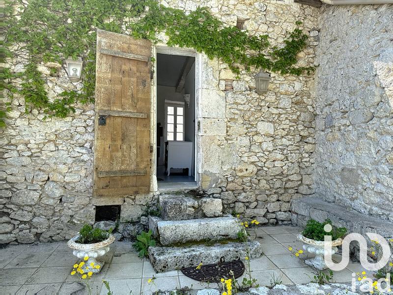 Maison de village - 260 m² - 8 pièces