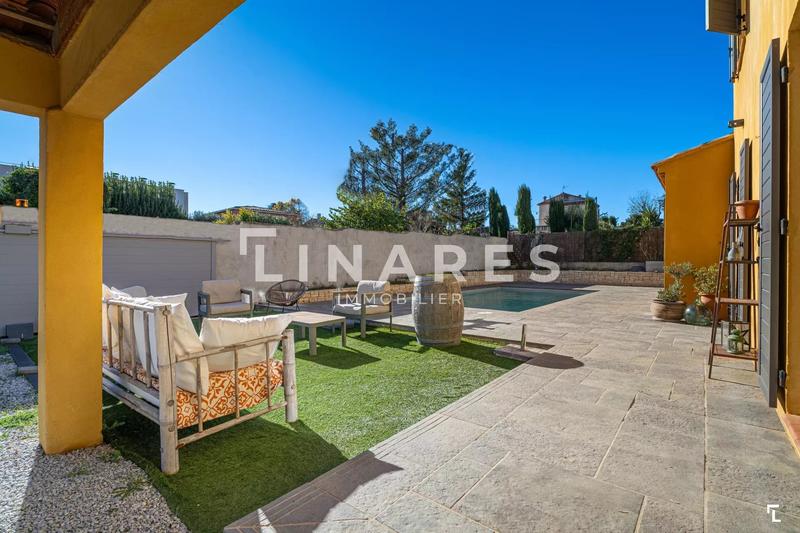 Maison - 122 m² - 5 pièces