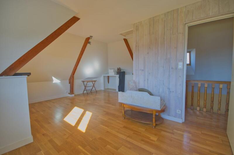 Maison - 143 m² - 5 pièces