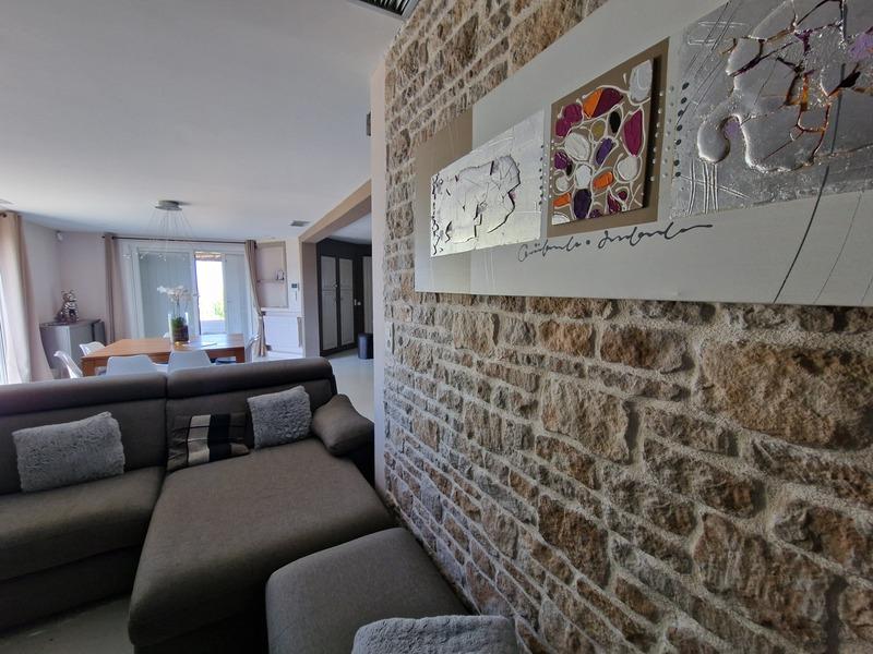 Propriété - 350 m² - 8 pièces