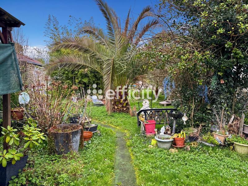 Immeuble - 250 m² - 15 pièces