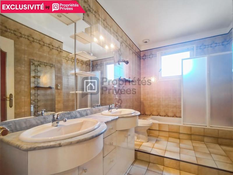 Maison - 132 m² - 5 pièces