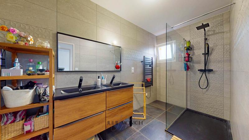 Maison - 118 m² - 6 pièces