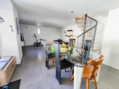 Maison - 70 m² - 3 pièces