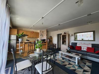 Appartement - 65 m² - 4 pièces