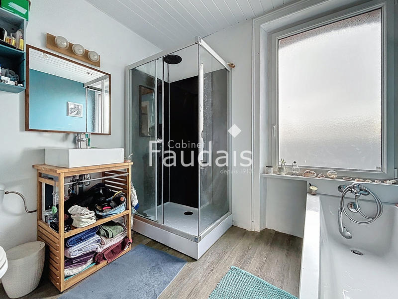 Appartement - 118 m² - 6 pièces