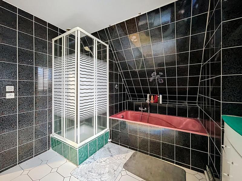 Maison - 98 m² - 5 pièces