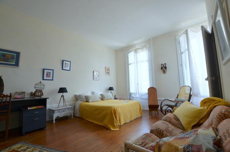 Maison bourgeoise - 395 m² - 11 pièces