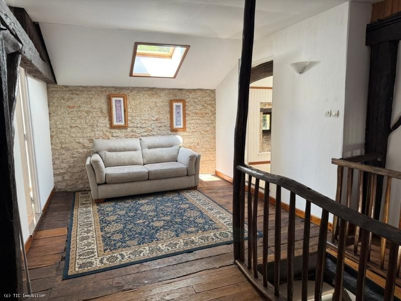 Maison - 240 m² - 9 pièces