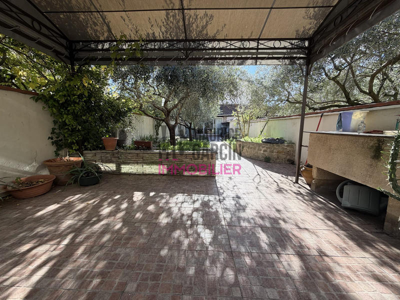 Maison - 174 m² - 7 pièces