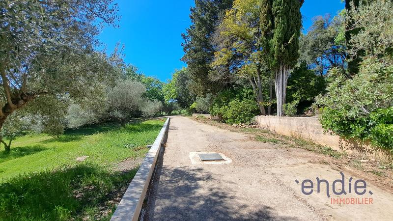 Maison - 198 m² - 8 pièces