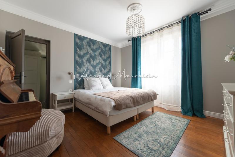 Maison - 182 m² - 6 pièces