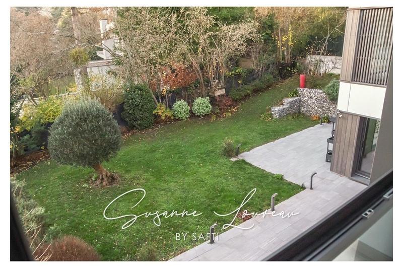 Maison - 202 m² - 6 pièces