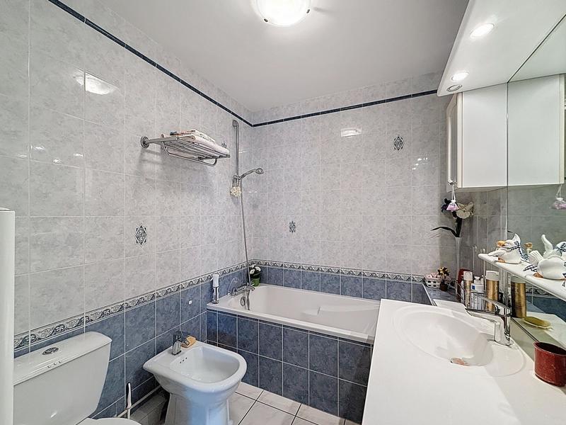 Appartement - 120 m² - 4 pièces