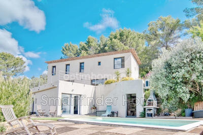 Maison - 194 m² - 6 pièces