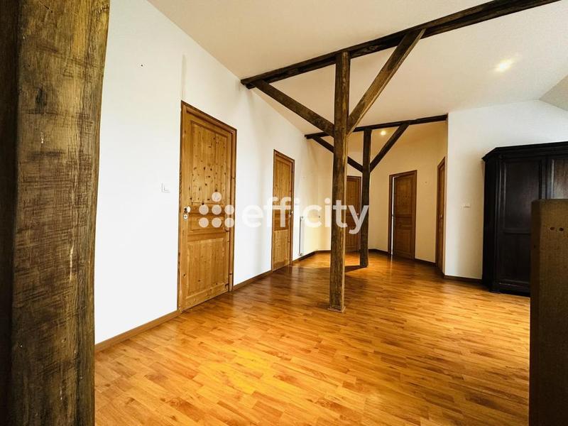 Longère - 225 m² - 8 pièces