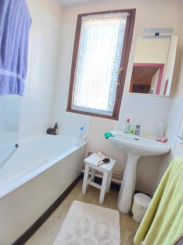 Maison - 186 m² - 7 pièces