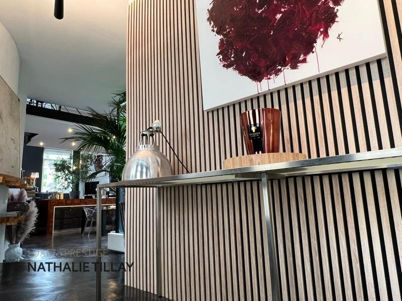 Loft - 188 m² - 6 pièces