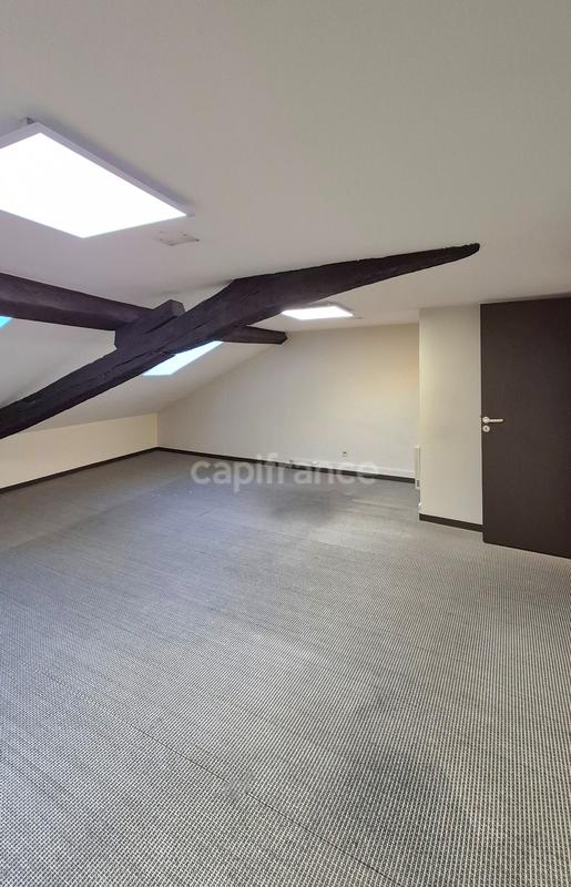 Immeuble - 237 m² - 12 pièces