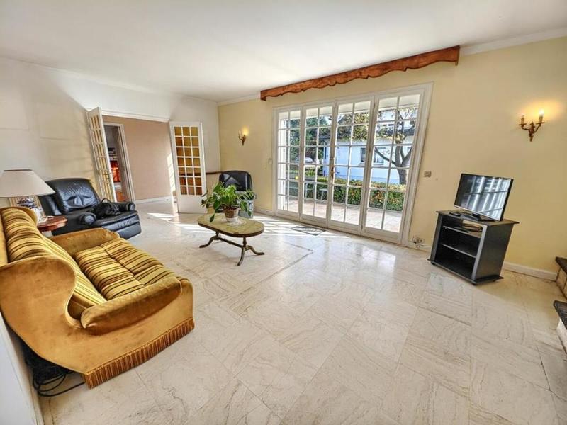 Maison - 168 m² - 6 pièces