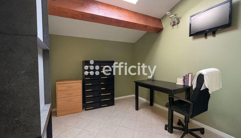 Appartement - 80 m² - 4 pièces