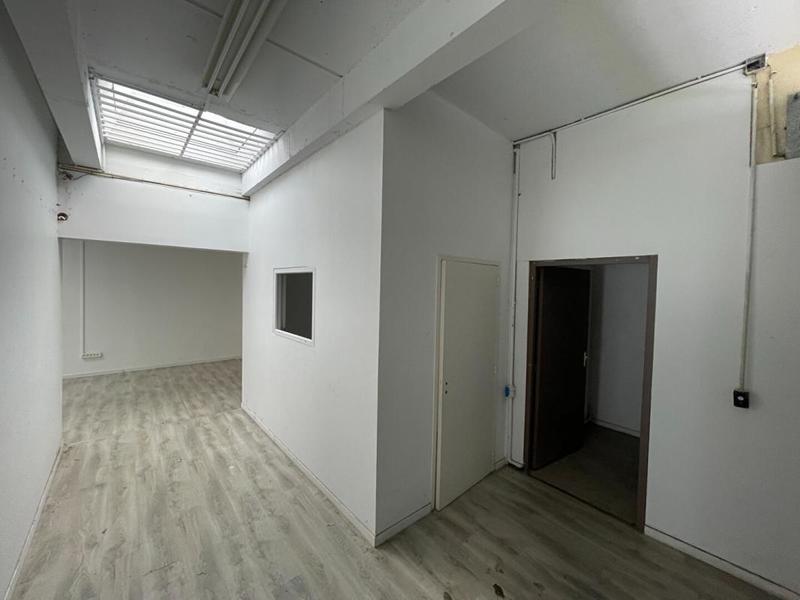 Entrepôt - 95 m²