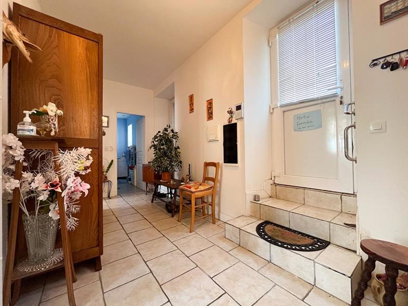 Maison - 92 m² - 5 pièces