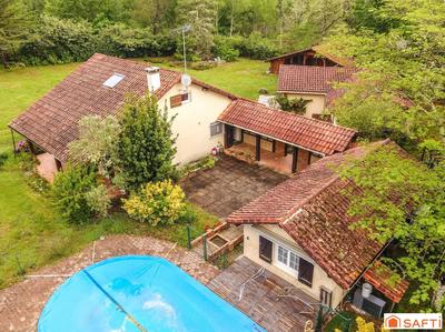 Maison - 120 m² - 7 pièces