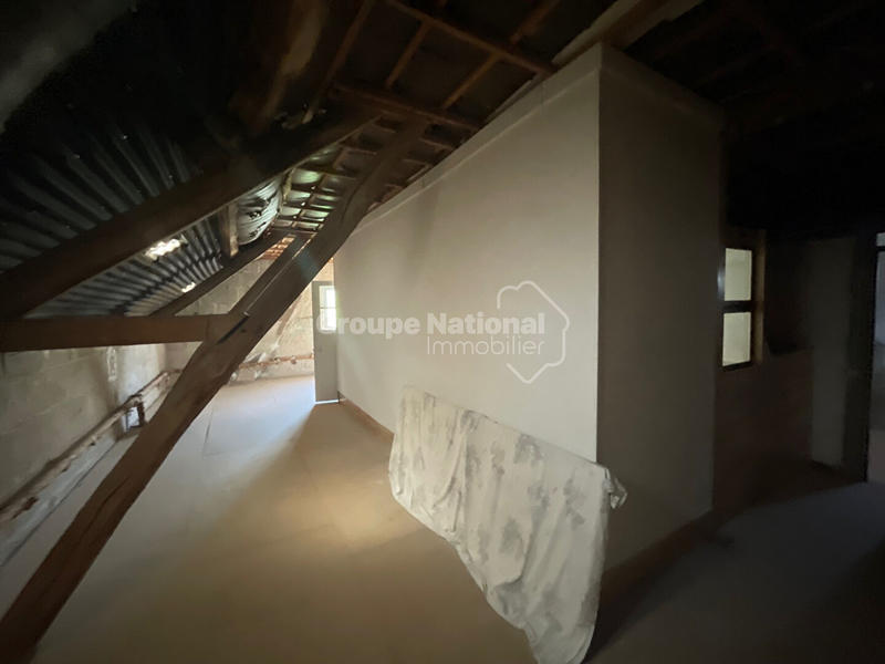 Maison - 92 m² - 5 pièces