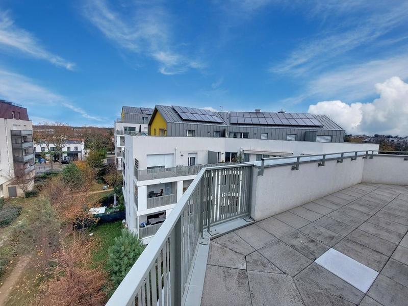 Appartement - 77 m² - 3 pièces