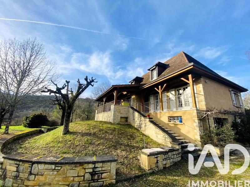 Maison - 146 m² - 6 pièces