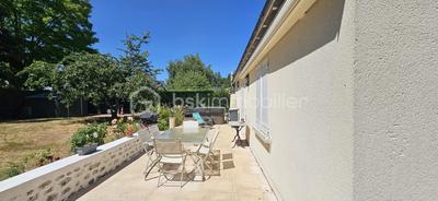 Maison traditionnelle - 159 m² - 6 pièces